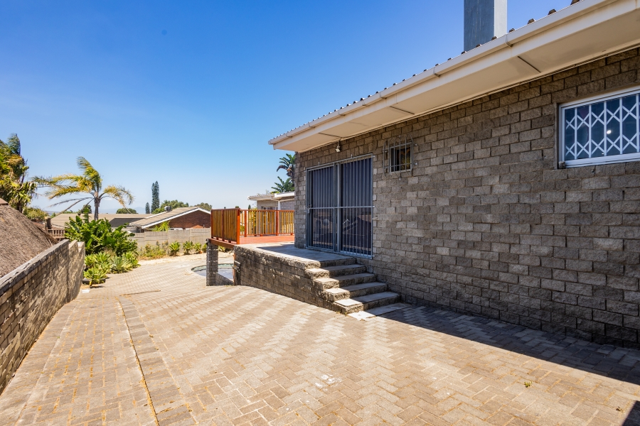 4 Bedroom Property for Sale in Blommendal Western Cape